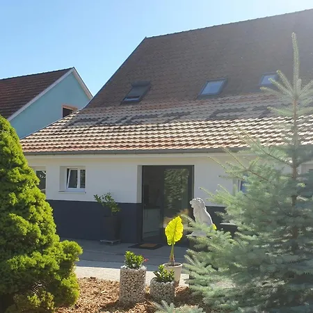 Chez Stef ゲストハウス 3*