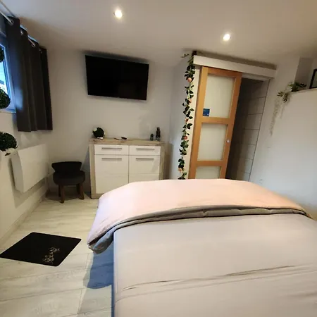 Chez Stef ゲストハウス 3*